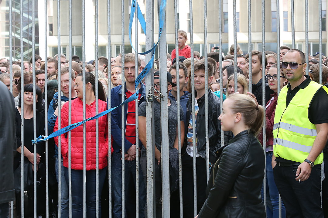 http://img.lrytas.lt/show_foto/?f=4&s=19&id=2179264