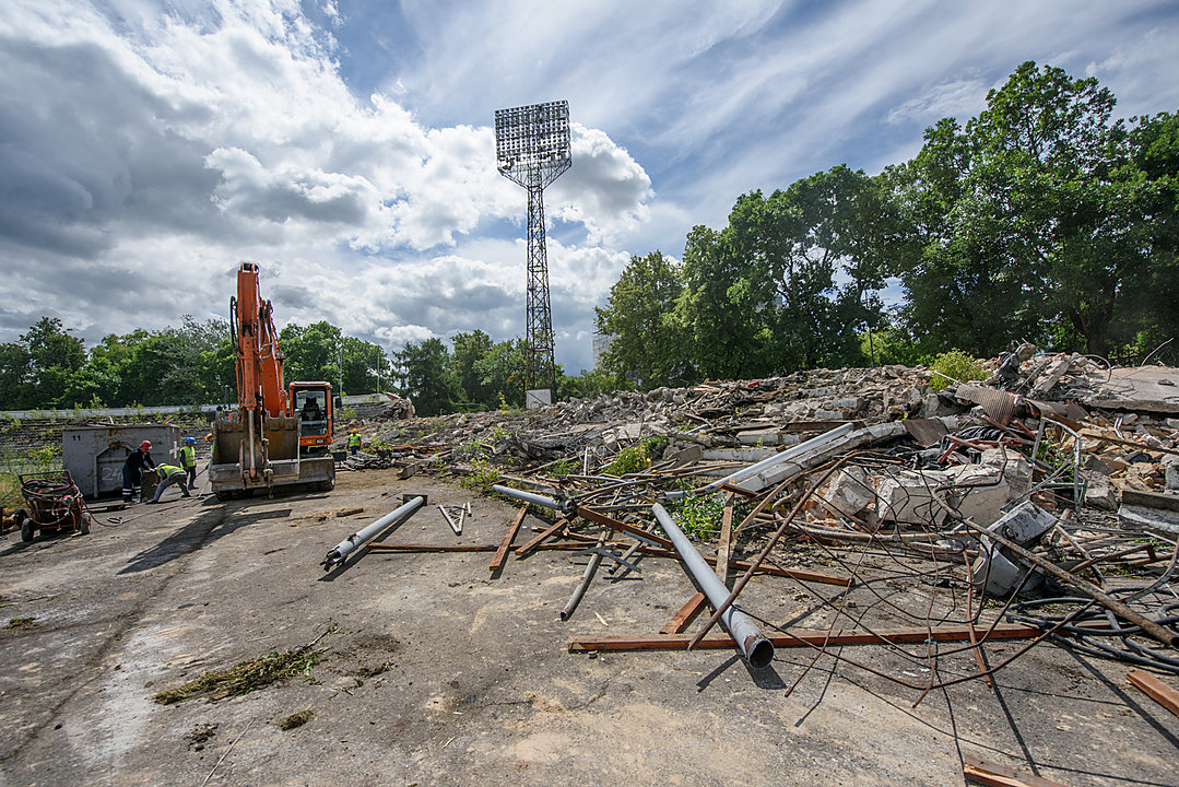 http://img.lrytas.lt/show_foto/?f=4&s=19&id=2179687