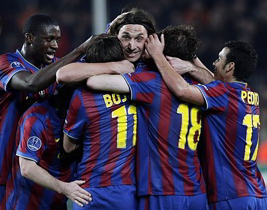 „Barcelona“ futbolininkai gina čempionų titulą. „Barcelona“ futbolininkai gina čempionų titulą.