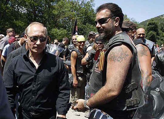 Užsienio spauda šaiposi, kad net visagalis V.Putinas neišgelbėja šalies nuo pražūtingo karščio. Užsienio spauda šaiposi, kad net visagalis V.Putinas neišgelbėja šalies nuo pražūtingo karščio.
